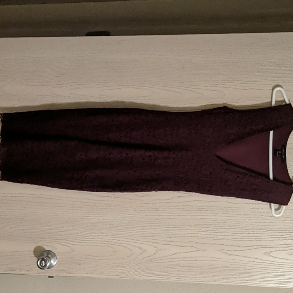 Maroon lace v neck dress